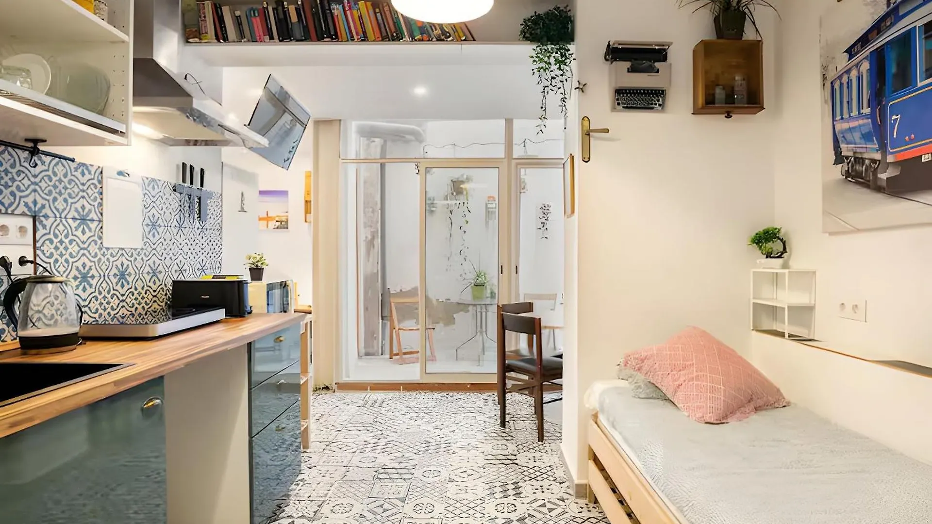 Barcelona Studios With Private Kitchen, Toilet & Shower 20Min From The Center 5Min To The Beach Sant Adria de Besos