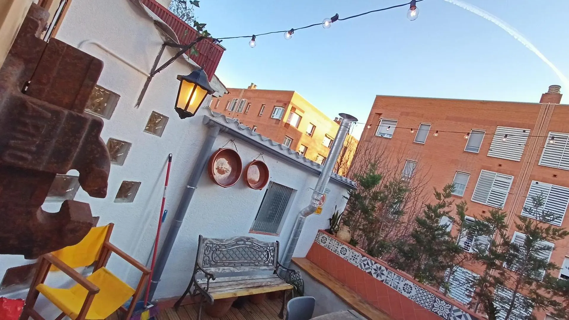 Barcelona Studios With Private Kitchen, Toilet & Shower 20Min From The Center 5Min To The Beach Sant Adria de Besos