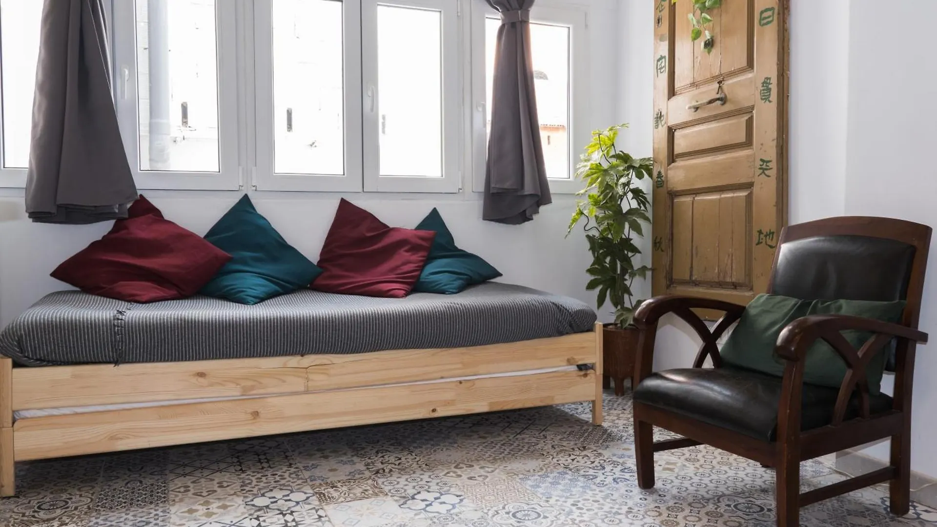 Apartment Barcelona Studios With Private Kitchen, Toilet & Shower 20Min From The Center 5Min To The Beach Sant Adria de Besos