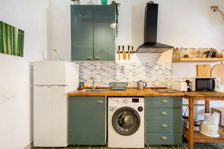 Barcelona Studios With Private Kitchen, Toilet & Shower 20Min From The Center 5Min To The Beach Sant Adria de Besos 0*,
