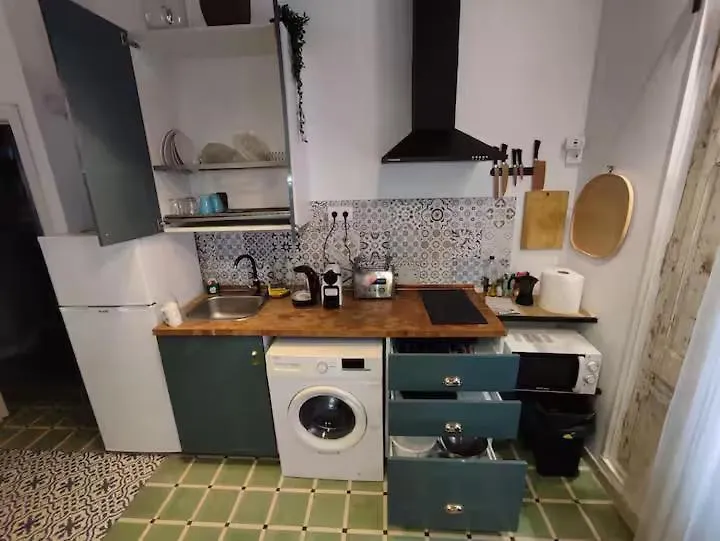 Apartment Barcelona Studios With Private Kitchen, Toilet & Shower 20Min From The Center 5Min To The Beach Sant Adria de Besos