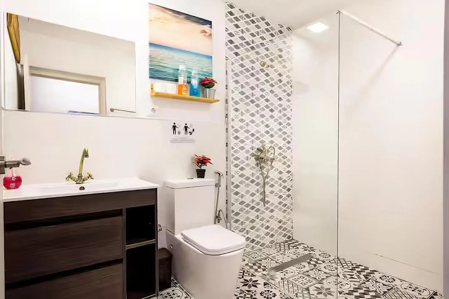 Barcelona Studios With Private Kitchen, Toilet & Shower 20Min From The Center 5Min To The Beach Sant Adria de Besos Apartment